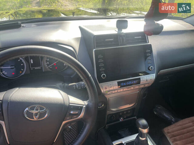 Коричневый Тойота Ленд Крузер Прадо, объемом двигателя 4 л и пробегом 43 тыс. км за 52000 $, фото 13 на Automoto.ua