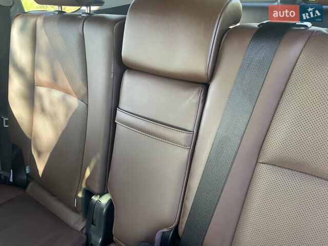 Коричневый Тойота Ленд Крузер Прадо, объемом двигателя 4 л и пробегом 43 тыс. км за 52000 $, фото 7 на Automoto.ua