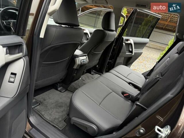 Коричневий Тойота Ленд Крузер Прадо, об'ємом двигуна 3.96 л та пробігом 65 тис. км за 46950 $, фото 49 на Automoto.ua