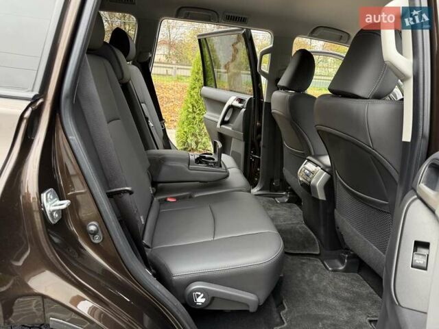 Коричневий Тойота Ленд Крузер Прадо, об'ємом двигуна 3.96 л та пробігом 65 тис. км за 46950 $, фото 51 на Automoto.ua