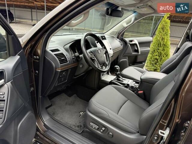 Коричневий Тойота Ленд Крузер Прадо, об'ємом двигуна 3.96 л та пробігом 65 тис. км за 46950 $, фото 44 на Automoto.ua