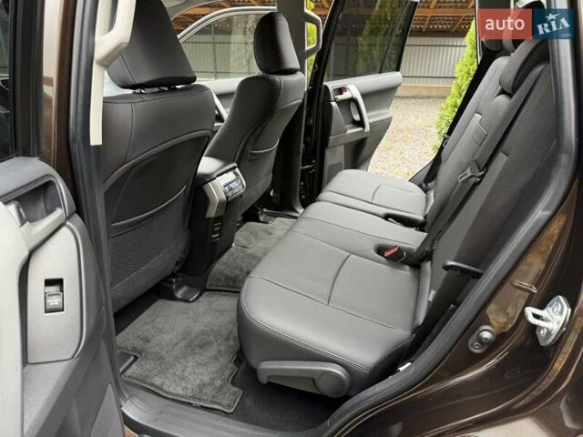 Коричневий Тойота Ленд Крузер Прадо, об'ємом двигуна 3.96 л та пробігом 65 тис. км за 46950 $, фото 48 на Automoto.ua