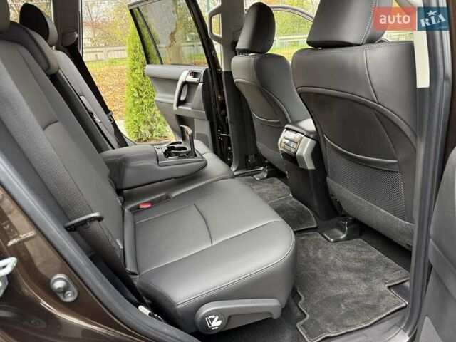 Коричневий Тойота Ленд Крузер Прадо, об'ємом двигуна 3.96 л та пробігом 65 тис. км за 46950 $, фото 50 на Automoto.ua