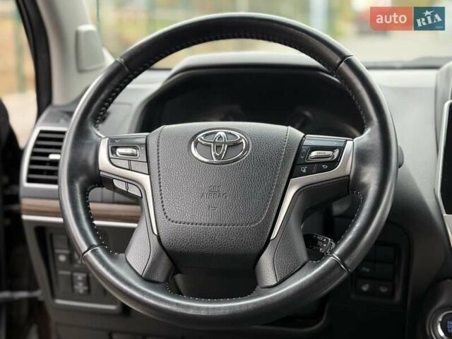 Коричневий Тойота Ленд Крузер Прадо, об'ємом двигуна 3.96 л та пробігом 65 тис. км за 46950 $, фото 59 на Automoto.ua