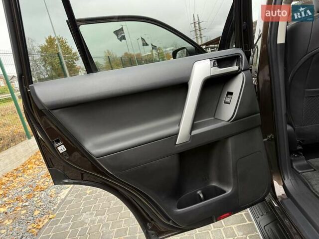 Коричневий Тойота Ленд Крузер Прадо, об'ємом двигуна 3.96 л та пробігом 65 тис. км за 46950 $, фото 73 на Automoto.ua