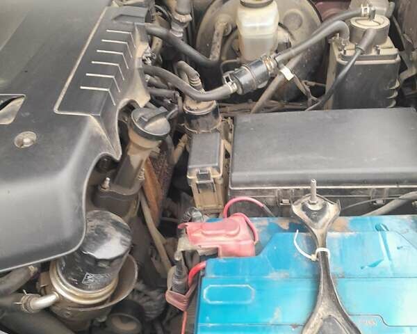 Красный Тойота Ленд Крузер Прадо, объемом двигателя 3.96 л и пробегом 203 тыс. км за 12000 $, фото 12 на Automoto.ua