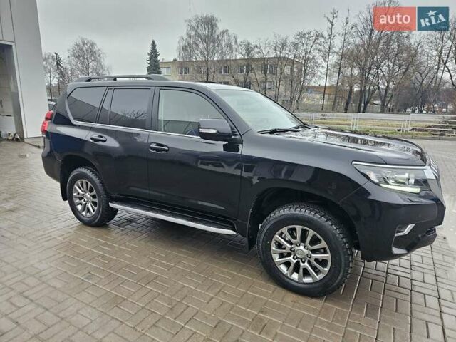 Красный Тойота Ленд Крузер Прадо, объемом двигателя 3.96 л и пробегом 148 тыс. км за 46000 $, фото 13 на Automoto.ua