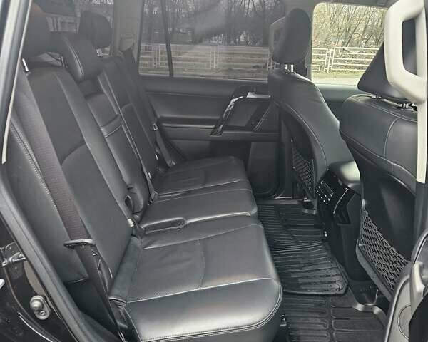 Красный Тойота Ленд Крузер Прадо, объемом двигателя 3.96 л и пробегом 148 тыс. км за 46000 $, фото 85 на Automoto.ua