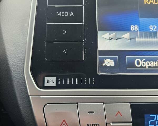 Красный Тойота Ленд Крузер Прадо, объемом двигателя 3.96 л и пробегом 148 тыс. км за 46000 $, фото 105 на Automoto.ua