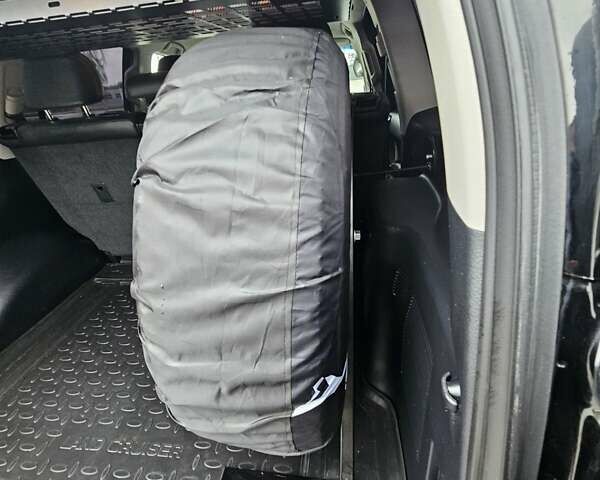 Красный Тойота Ленд Крузер Прадо, объемом двигателя 3.96 л и пробегом 148 тыс. км за 46000 $, фото 56 на Automoto.ua