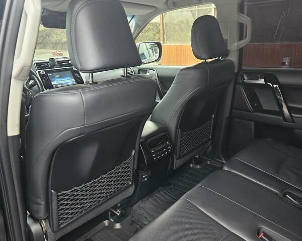 Красный Тойота Ленд Крузер Прадо, объемом двигателя 3.96 л и пробегом 148 тыс. км за 46000 $, фото 99 на Automoto.ua