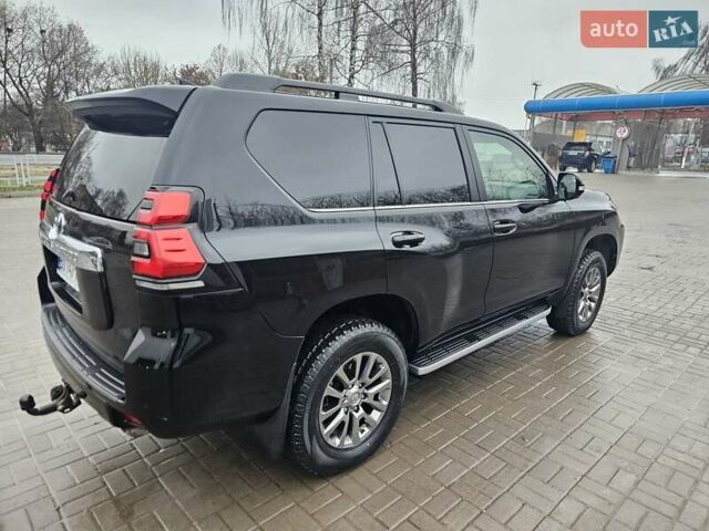 Красный Тойота Ленд Крузер Прадо, объемом двигателя 3.96 л и пробегом 148 тыс. км за 46000 $, фото 30 на Automoto.ua