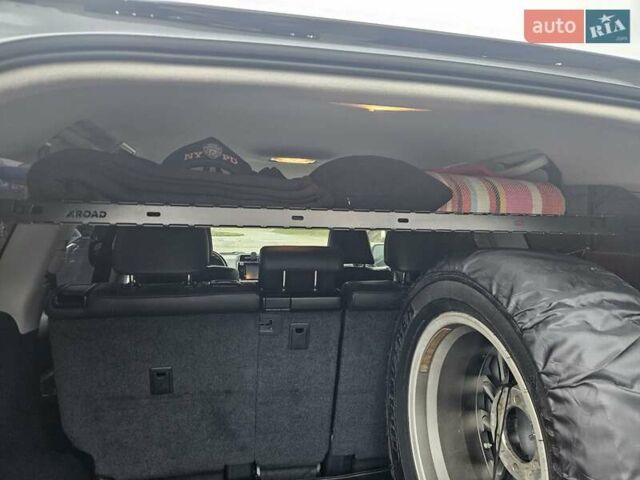 Красный Тойота Ленд Крузер Прадо, объемом двигателя 3.96 л и пробегом 148 тыс. км за 46000 $, фото 58 на Automoto.ua