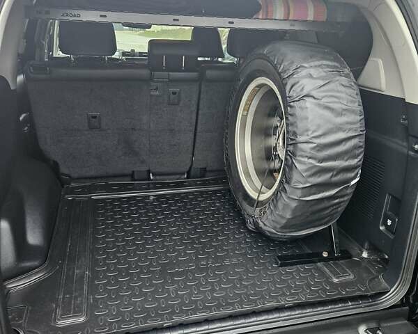 Красный Тойота Ленд Крузер Прадо, объемом двигателя 3.96 л и пробегом 148 тыс. км за 46000 $, фото 54 на Automoto.ua