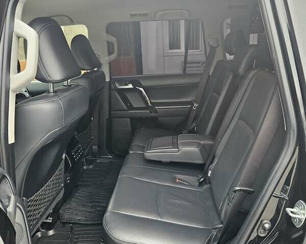 Красный Тойота Ленд Крузер Прадо, объемом двигателя 3.96 л и пробегом 148 тыс. км за 46000 $, фото 76 на Automoto.ua