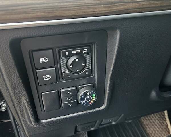 Красный Тойота Ленд Крузер Прадо, объемом двигателя 3.96 л и пробегом 148 тыс. км за 46000 $, фото 67 на Automoto.ua