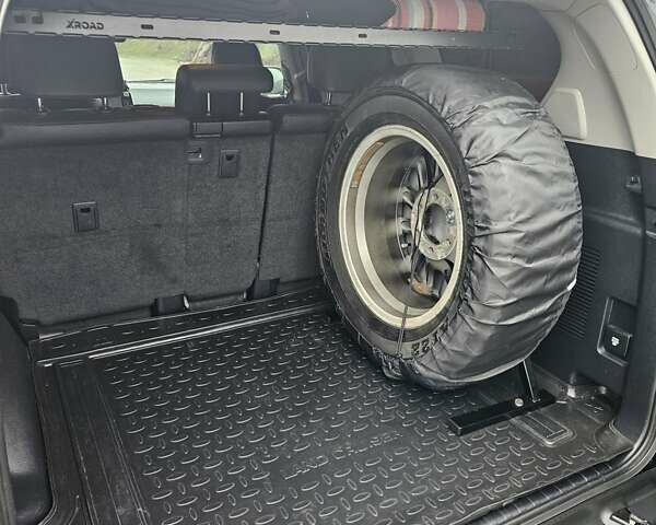 Красный Тойота Ленд Крузер Прадо, объемом двигателя 3.96 л и пробегом 148 тыс. км за 46000 $, фото 55 на Automoto.ua