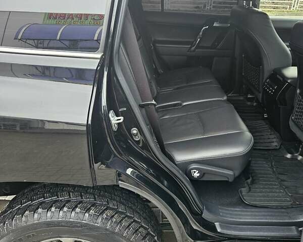 Красный Тойота Ленд Крузер Прадо, объемом двигателя 3.96 л и пробегом 148 тыс. км за 46000 $, фото 87 на Automoto.ua