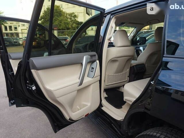 Тойота Ленд Крузер Прадо, объемом двигателя 2.8 л и пробегом 90 тыс. км за 43500 $, фото 22 на Automoto.ua