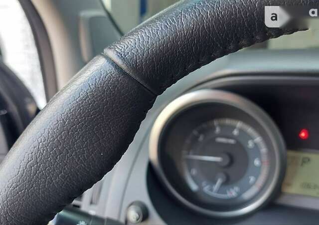 Тойота Ленд Крузер Прадо, объемом двигателя 2.7 л и пробегом 125 тыс. км за 27999 $, фото 16 на Automoto.ua