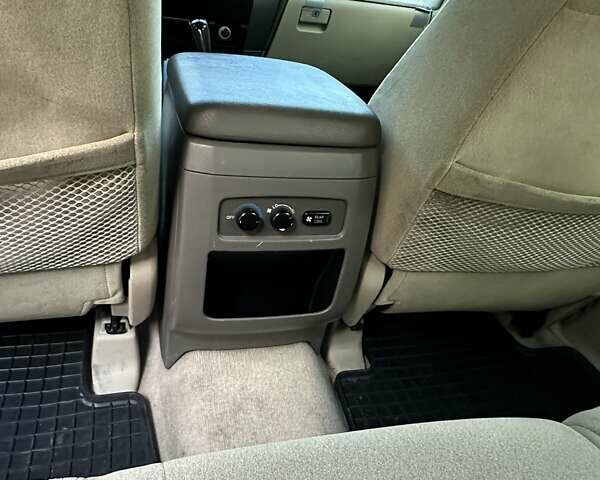 Тойота Ленд Крузер Прадо, объемом двигателя 2.69 л и пробегом 210 тыс. км за 12992 $, фото 4 на Automoto.ua