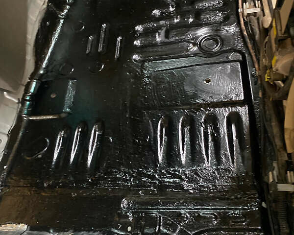 Тойота Ленд Крузер Прадо, объемом двигателя 2.69 л и пробегом 250 тыс. км за 10000 $, фото 15 на Automoto.ua