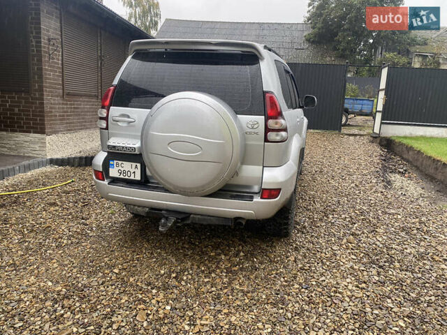 Тойота Ленд Крузер Прадо, объемом двигателя 2.69 л и пробегом 250 тыс. км за 10000 $, фото 5 на Automoto.ua