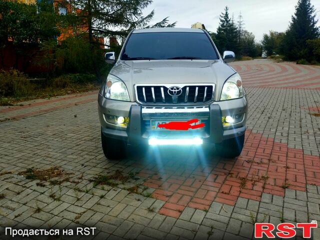 Тойота Ленд Крузер Прадо, об'ємом двигуна 2.7 л та пробігом 330 тис. км за 10800 $, фото 1 на Automoto.ua