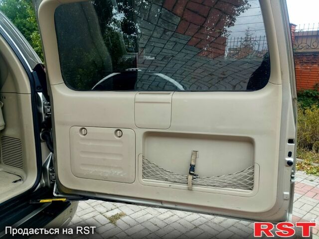 Тойота Ленд Крузер Прадо, об'ємом двигуна 2.7 л та пробігом 330 тис. км за 10800 $, фото 4 на Automoto.ua