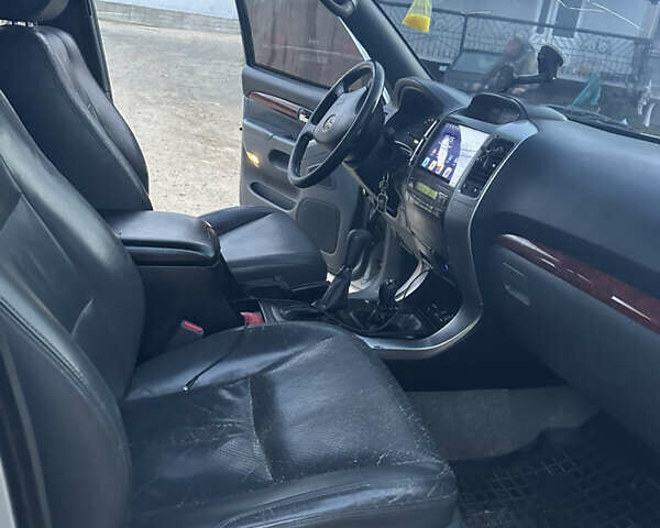 Тойота Ленд Крузер Прадо, объемом двигателя 3.96 л и пробегом 300 тыс. км за 17000 $, фото 3 на Automoto.ua