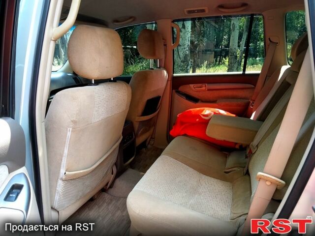 Тойота Ленд Крузер Прадо, объемом двигателя 2.7 л и пробегом 280 тыс. км за 11800 $, фото 9 на Automoto.ua