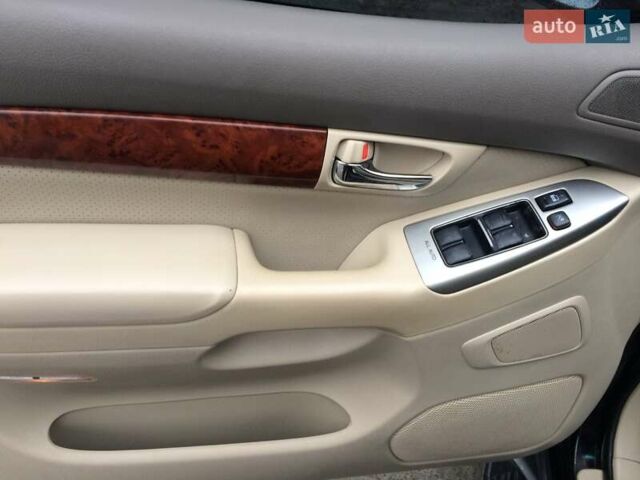 Тойота Ленд Крузер Прадо, объемом двигателя 3.96 л и пробегом 190 тыс. км за 17900 $, фото 7 на Automoto.ua