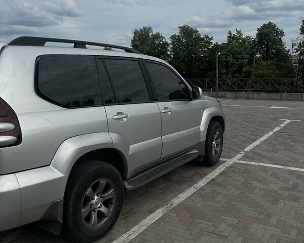 Тойота Ленд Крузер Прадо, об'ємом двигуна 4 л та пробігом 310 тис. км за 12000 $, фото 4 на Automoto.ua