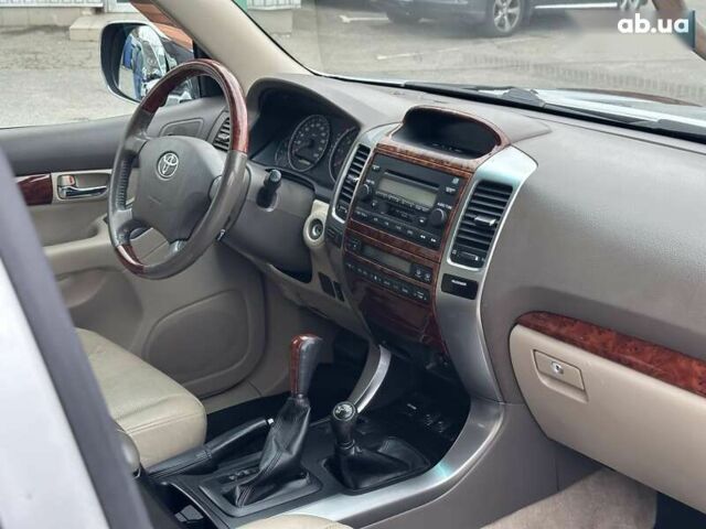 Тойота Ленд Крузер Прадо, объемом двигателя 0 л и пробегом 231 тыс. км за 13690 $, фото 25 на Automoto.ua