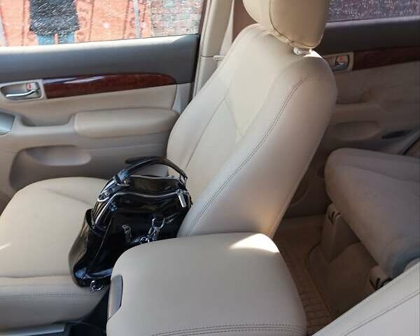 Тойота Ленд Крузер Прадо, объемом двигателя 4 л и пробегом 356 тыс. км за 12000 $, фото 6 на Automoto.ua