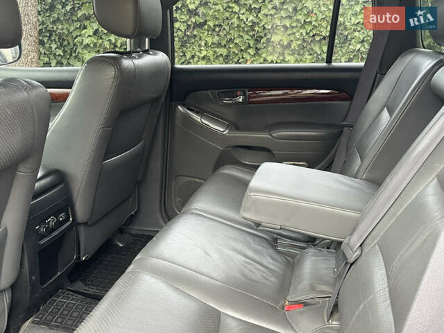 Тойота Ленд Крузер Прадо, объемом двигателя 4 л и пробегом 305 тыс. км за 16500 $, фото 21 на Automoto.ua