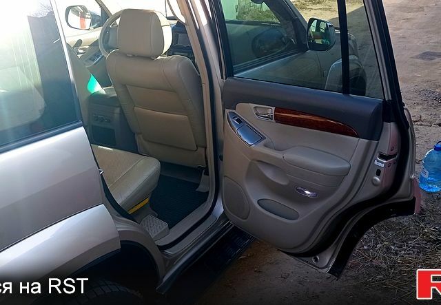 Тойота Ленд Крузер Прадо, объемом двигателя 30 л и пробегом 212 тыс. км за 16000 $, фото 11 на Automoto.ua