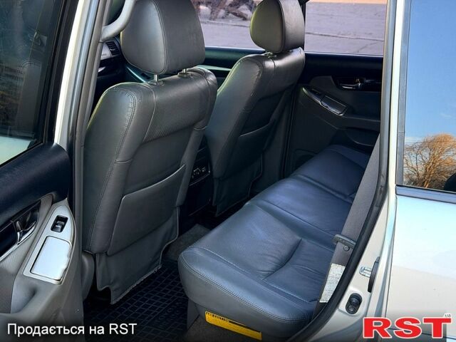 Тойота Ленд Крузер Прадо, объемом двигателя 4 л и пробегом 299 тыс. км за 12999 $, фото 9 на Automoto.ua