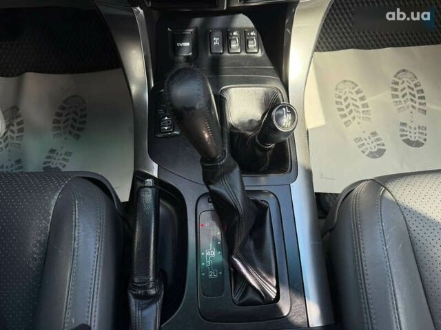 Тойота Ленд Крузер Прадо, объемом двигателя 0 л и пробегом 281 тыс. км за 15900 $, фото 18 на Automoto.ua
