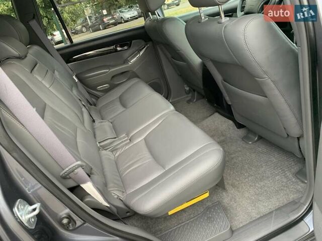 Тойота Ленд Крузер Прадо, объемом двигателя 4 л и пробегом 272 тыс. км за 16200 $, фото 19 на Automoto.ua