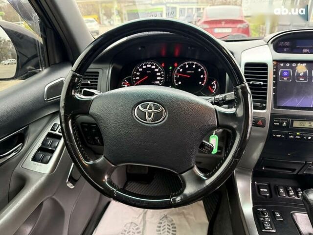 Тойота Ленд Крузер Прадо, объемом двигателя 0 л и пробегом 281 тыс. км за 15900 $, фото 14 на Automoto.ua