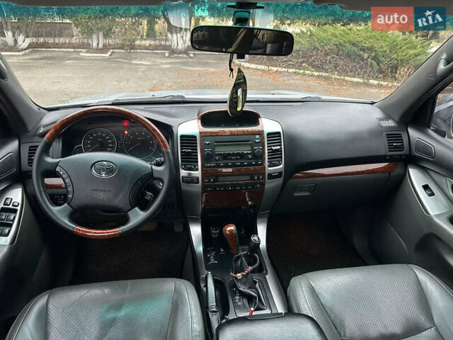 Тойота Ленд Крузер Прадо, об'ємом двигуна 4 л та пробігом 276 тис. км за 17800 $, фото 8 на Automoto.ua