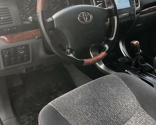 Тойота Ленд Крузер Прадо, объемом двигателя 2.7 л и пробегом 210 тыс. км за 12400 $, фото 4 на Automoto.ua