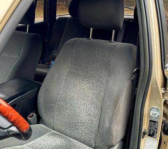 Тойота Ленд Крузер Прадо, объемом двигателя 2.7 л и пробегом 188 тыс. км за 14999 $, фото 12 на Automoto.ua