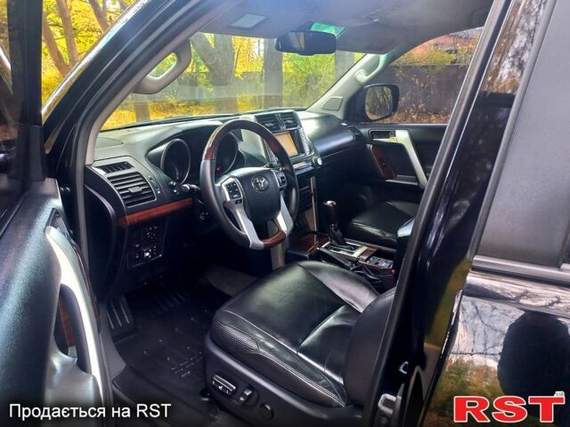 Тойота Ленд Крузер Прадо, объемом двигателя 4 л и пробегом 130 тыс. км за 25500 $, фото 3 на Automoto.ua
