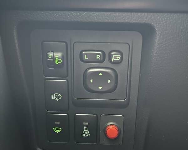 Тойота Ленд Крузер Прадо, об'ємом двигуна 3 л та пробігом 282 тис. км за 25350 $, фото 19 на Automoto.ua