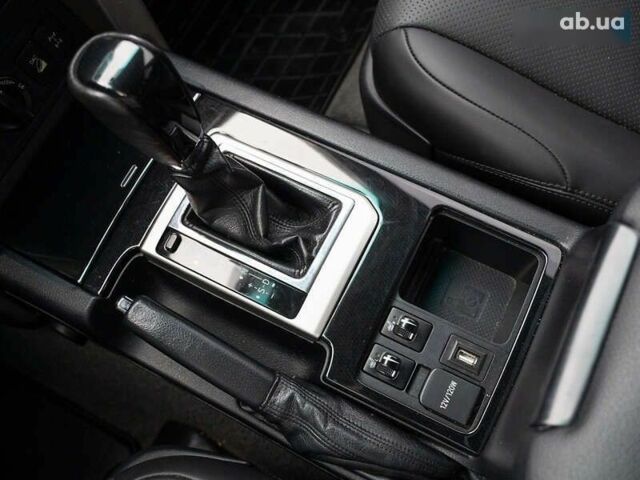 Тойота Ленд Крузер Прадо, объемом двигателя 0 л и пробегом 232 тыс. км за 22900 $, фото 15 на Automoto.ua