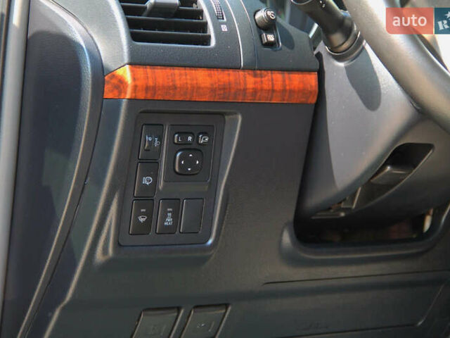 Тойота Ленд Крузер Прадо, объемом двигателя 2.98 л и пробегом 270 тыс. км за 23300 $, фото 12 на Automoto.ua