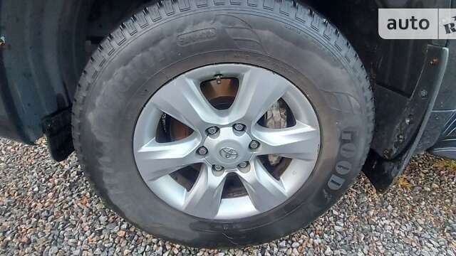 Тойота Ленд Крузер Прадо, объемом двигателя 2.69 л и пробегом 164 тыс. км за 21500 $, фото 4 на Automoto.ua