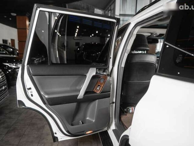 Тойота Ленд Крузер Прадо, объемом двигателя 3 л и пробегом 188 тыс. км за 28900 $, фото 15 на Automoto.ua